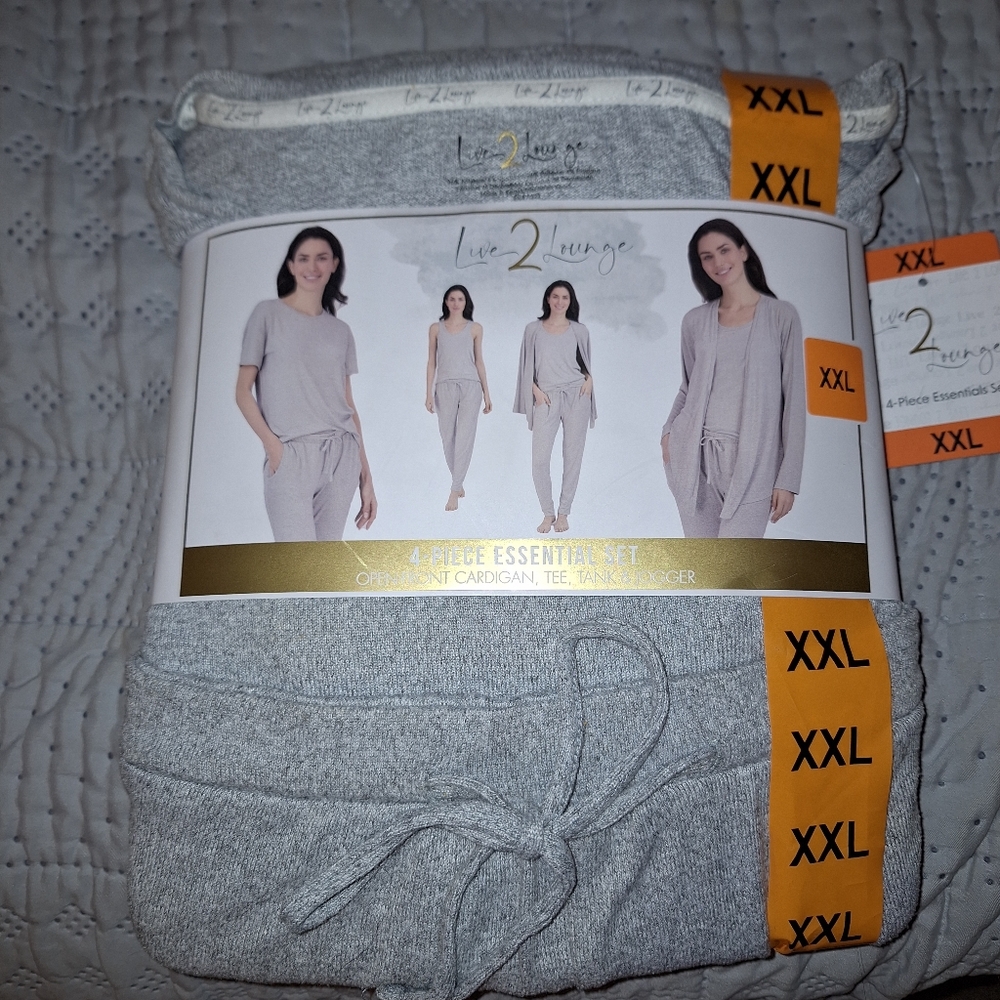 Live 2 Lounge 4-Piece Ladies Essential Lounge Set, Plus size XXL